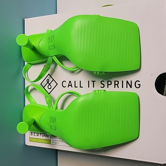 Call it Spring, size 6.5, Neon Green - Picture 3 of 5